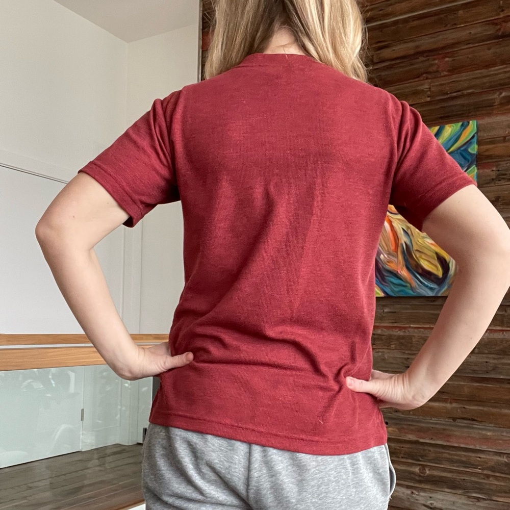Women's Rust Red button up crew neck short sleeve top MEC - Picture 2 of 5
